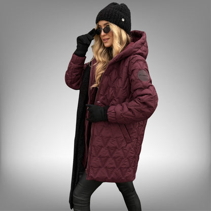 Dana – prošívaný kabát s vysokým límcem